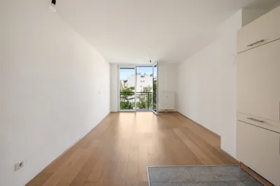 Moderne 2-Zimmer-Wohnung mit Südwestbalkon in ruhiger Lage – Bild 2