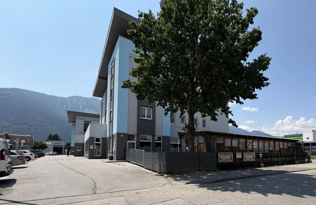 SELTENE INVESTMENTCHANCE IN EINER TOP LAGE VON SPITTAL AN DER DRAU! ATTRAKTIVES WOHN- UND GESCHÄFTSHAUS MIT NACHHALTIGER ERTRAGSSTRUKTUR! - Ansicht 3
