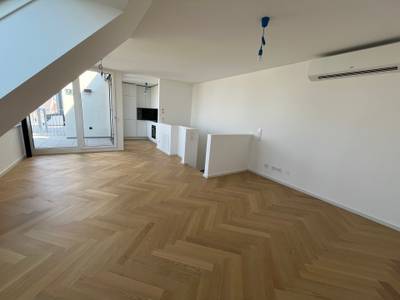 Traumhafte 3-Zimmer-Maisonette mit Terrasse - zu mieten in 1060 Wien