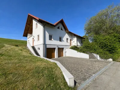 Haus kaufen in Eferding – 240 m², € 550.000