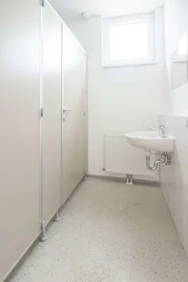 1-Zimmer-Gewerbeimmobilie mieten in Baden – 24 m², € 250 – Bild 18 von 22