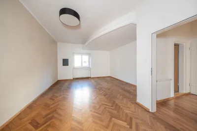 2-Zimmer-Wohnung mieten in Linz – 73 m², € 891 – Bild 5 von 9