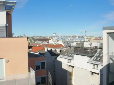 Sehr schöne und moderne 80m2, 2-Zimmer DG-Wohnung im Stilaltbau - Nähe Schlossquadrat