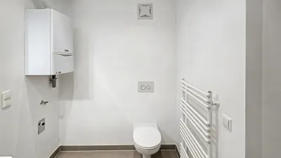 Sehr schöne und moderne 80m2, 2-Zimmer DG-Wohnung im Stilaltbau - Nähe Schlossquadrat – Bild 3