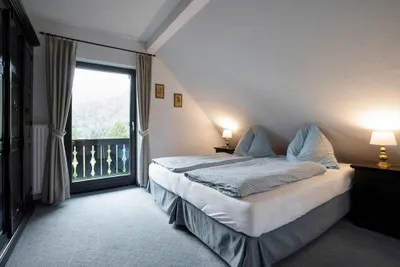 10-Zimmer-Haus kaufen in Feldkirchen – 484,95 m², € 1.230.000 – Bild 8 von 13