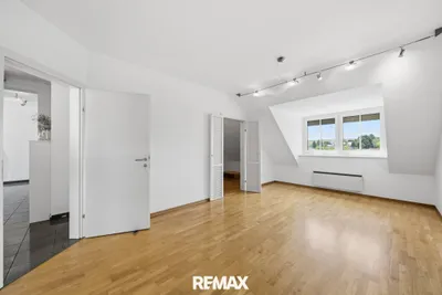 3-Zimmer-Wohnung mieten in Hollabrunn – 120 m², € 1.300 – Bild 14 von 16
