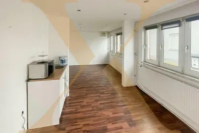 Gewerbeimmobilie mieten in Linz – 43 m², € 303