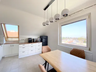 HELLE 2 ZIMMER DACHGESCHOSS-WOHNUNG IN MAUER