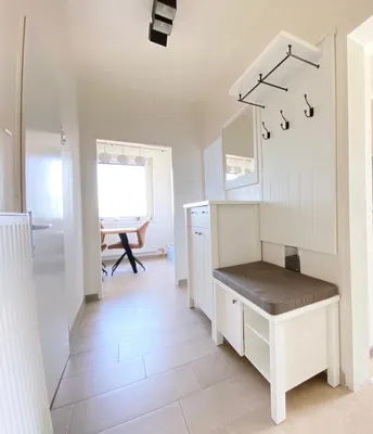 HELLE 2 ZIMMER DACHGESCHOSS-WOHNUNG IN MAUER – Bild 3