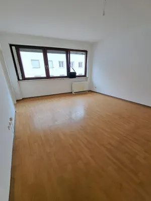 1-Zimmer-Wohnung mieten in Graz – 33,64 m², € 353 – Bild 1 von 6
