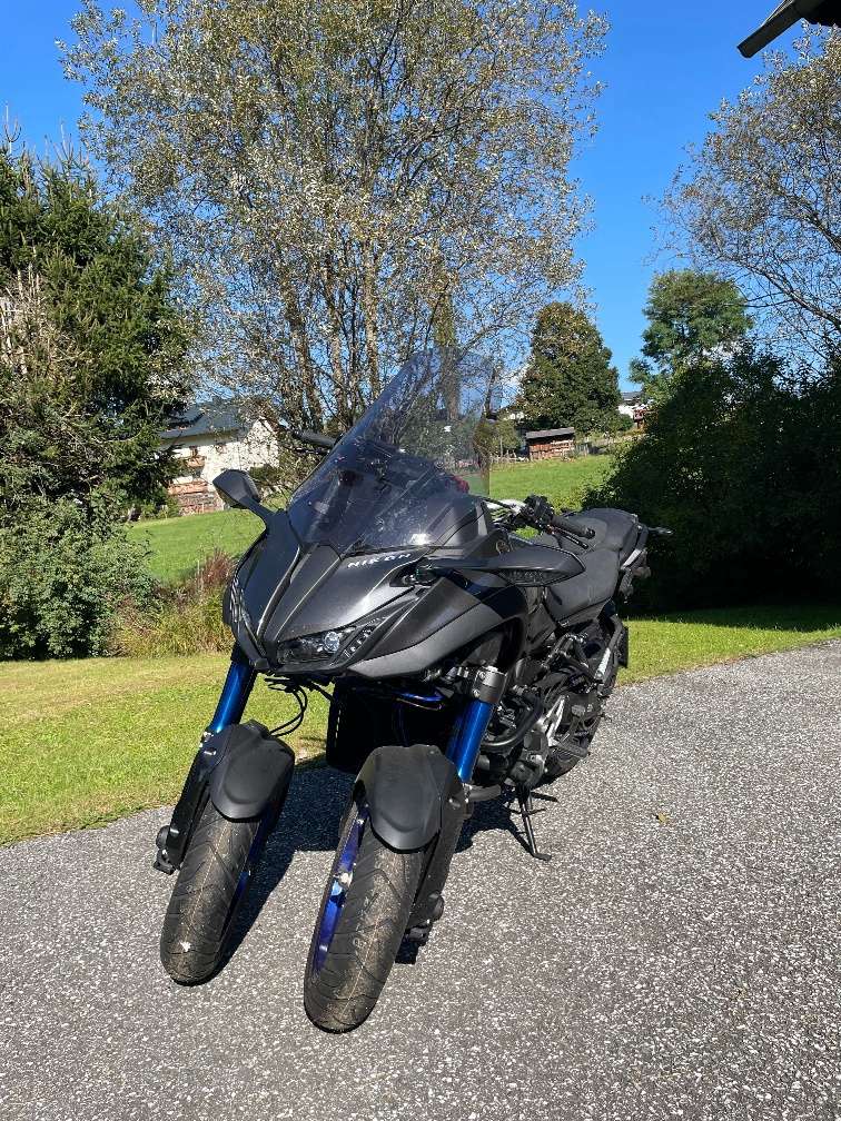 Yamaha Niken MXT850 Tourer