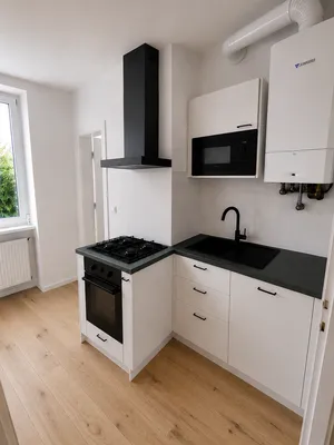 Frisch renovierte 2-Zimmer-Wohnung - Erstbezug | Provisionsfrei | U3 in 5 Gehminuten | WG-tauglich | Ruhige Hoflage