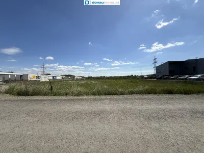 Immobilie mieten in Sankt Pölten Land – 1 600 m², € 2 – Bild 2 von 5
