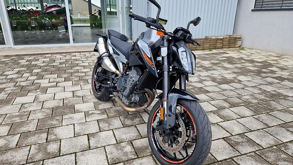 KTM 790 Duke
