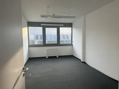 Gewerbeimmobilie mieten in Wien – 8 138 m², € 13 – Bild 10 von 12