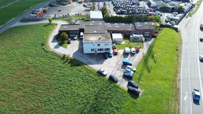 Gewerbeimmobilie mieten in Steyr-Land – 1 196 m², € 9.958 – Bild 1 von 16
