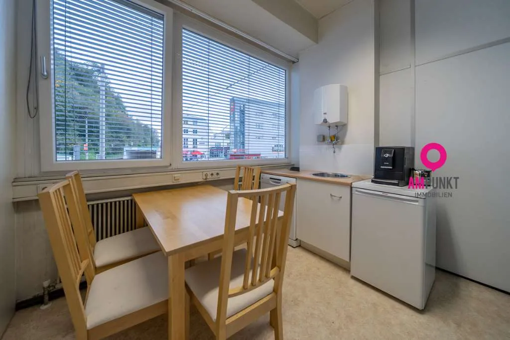 Flexible Bürofläche mit viel Platz & Parkplätzen - auch zur Untervermietung geeignet! - Ansicht 3