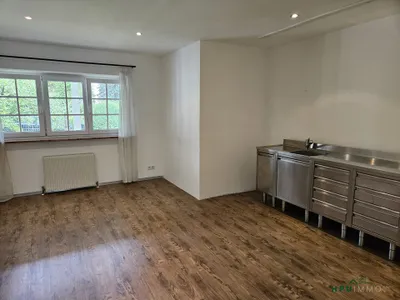 2-Zimmer-Gewerbeimmobilie mieten in Salzburg Stadt – 60 m², € 700 – Bild 4 von 4