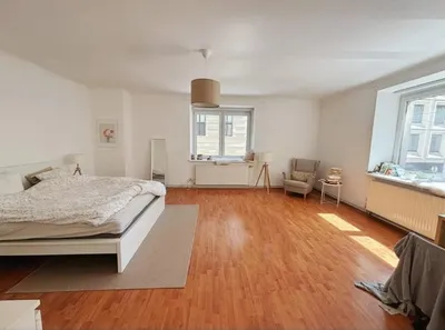 4-Zimmer-Wohnung mieten in Wien – 114 m², € 600 – Bild 2 von 8