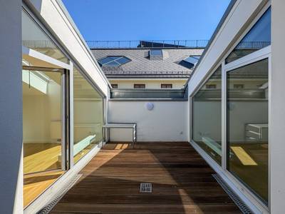 PALAIS HARDEGG: 3-Zimmer-DG-Wohnung mit 3 Terrassen zu mieten an der Freyung - wohnen in 1010 Wien – Bild 2