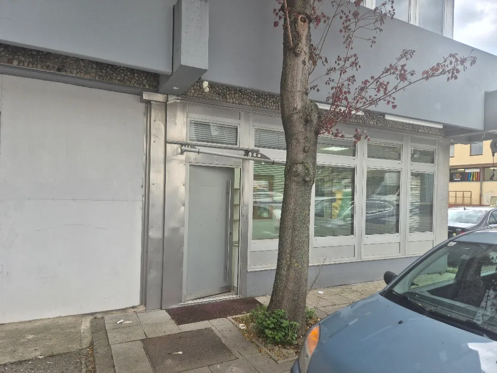 EG Büro/Schauraum 60 bruttom² vielseitig nutzbar PROVISIONSFREI - Ansicht 3