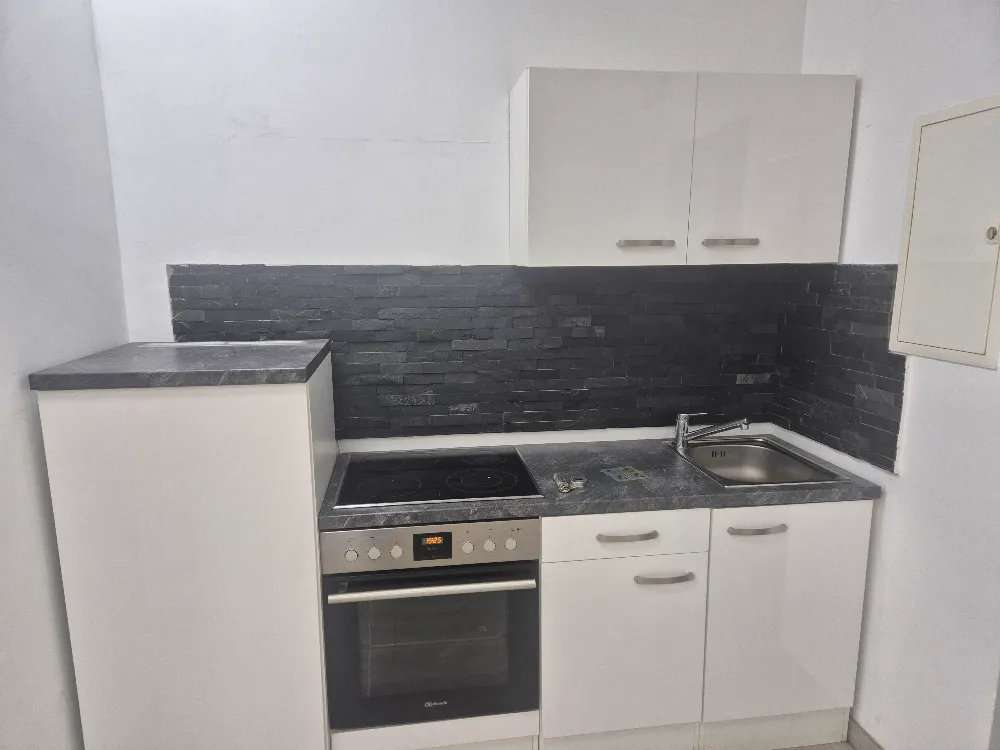 EG Büro/Schauraum 60 bruttom² vielseitig nutzbar PROVISIONSFREI - Ansicht 2