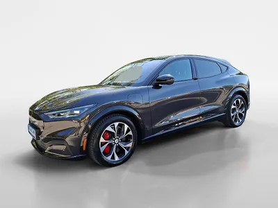 Ford Mustang Mach-E AWD Elektro Extended Range