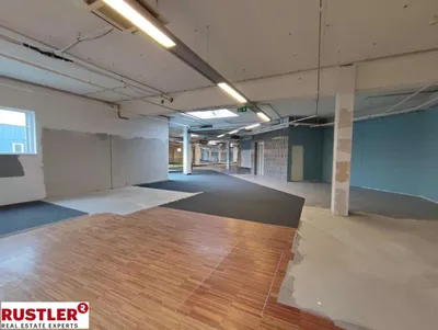 Gewerbeimmobilie mieten in Wien – 323 m², € 4.490 – Bild 28 von 34