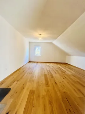 Wohnung kaufen in Neunkirchen – 193,1 m², € 297.000 – Bild 37 von 38