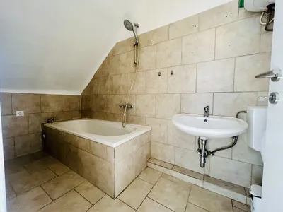 Wohnung kaufen in Neunkirchen – 193,1 m², € 297.000 – Bild 38 von 38