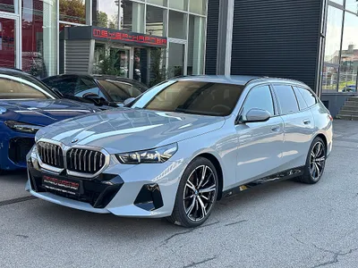 BMW 5er-Reihe 520d Touring xDrive M-Paket Aut. / AHK / Drivin...