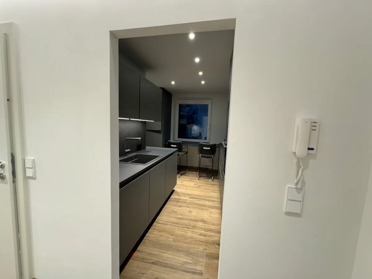 Unkompliziert einziehen! Hochwertig sanierte 2-Zimmer-Wohnung | 60 m² | 1030 Wien | Gesamtbelastung inkl. Betriebskosten € 1300 - Keine Maklerprovision – pohled 3