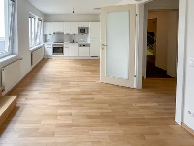 Hofseitige 3-Zimmer-Wohnung mit Balkon zu mieten in 1050 Wien – Bild 2