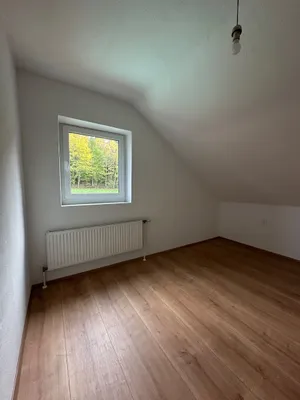 4-Zimmer-Wohnung mieten in Gmunden – 140 m², € 1.400 – Bild 4 von 9