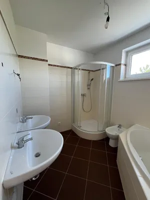 3-Zimmer-Wohnung mieten in Baden – 77,32 m², € 940 – Bild 14 von 25