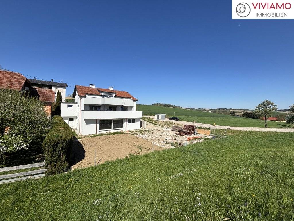 TOP 2 - Erstbezug: geräumige Terrassenwohnung mit Grünblick in Wallern an der Trattnach (Breitwiesen)! - Ansicht 2