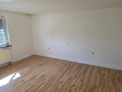 7-Zimmer-Haus kaufen in Braunau am Inn – 1 600 m², € 535.000 – Bild 15 von 23