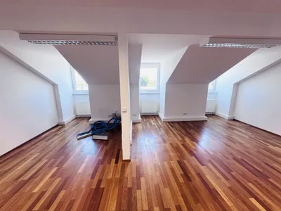 6-Zimmer-Gewerbeimmobilie mieten in Wien – 213 m², € 2.906 – Bild 9 von 17