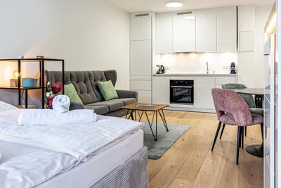 2-Zimmer-Wohnung mieten in Feldkirchen – 41 m², € 890 – Bild 1 von 24
