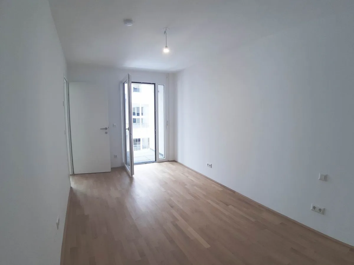 Moderne 2-Zimmer-Wohnung mit Loggia in der Koloniestraße! - Ansicht 2