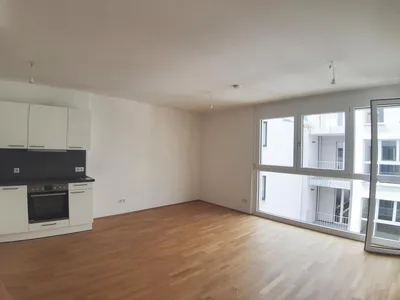 Moderne 2-Zimmer-Wohnung mit Loggia in der Koloniestraße!