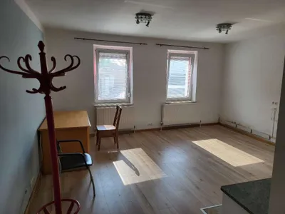 1-Zimmer-Wohnung mieten in Baden – 35 m², € 350 – Bild 10 von 13