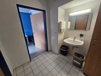 1-Zimmer-Gewerbeimmobilie mieten in Bruck-Mürzzuschlag – 12 m², € 260 – Bild 9 von 10