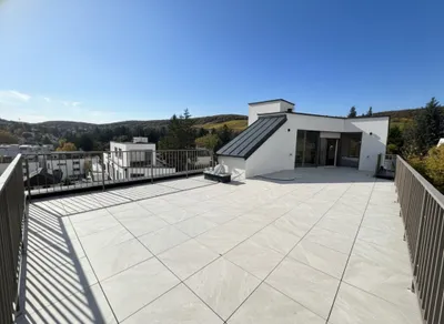 TRAUMHAFTE MIETOPTION ÜBER DEN WEINBERGEN | Erstbezug | 4 Zimmer | 2 Terrassen | Absolute Ruhelage | Aufzug bis in die Wohnung – Bild 3