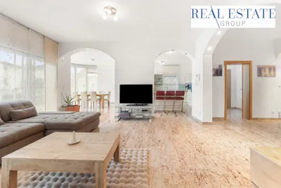 7-Zimmer-Haus kaufen in Klagenfurt Land – 195 m², € 799.000 – Bild 4 von 13