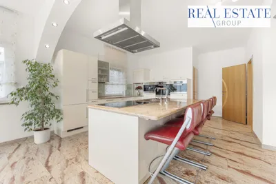 7-Zimmer-Haus kaufen in Klagenfurt Land – 195 m², € 799.000 – Bild 7 von 13