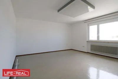 3-Zimmer-Gewerbeimmobilie mieten in Linz Land – 93 m², € 976 – Bild 5 von 7