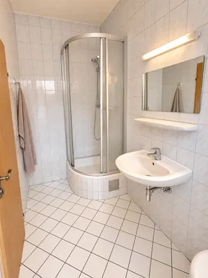 6-Zimmer-Wohnung mieten in Graz – 115 m², € 1.950 – Bild 9 von 10