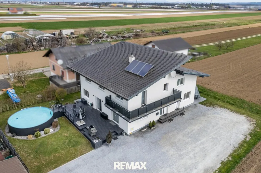 Mehr als nur ein Haus: Premium-Wohngefühl trifft Flexibilität - Wohnkomfort und Business inklusive - Ansicht 2