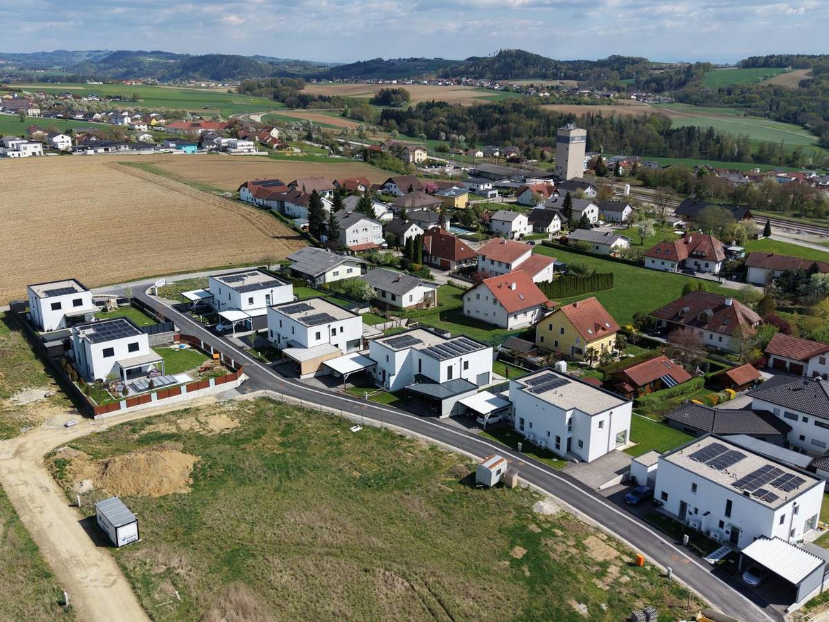 Am Türnbergfeld: Moderne, belagsfertige Doppelhäuser in Wartberg/Aist! - Ansicht 2